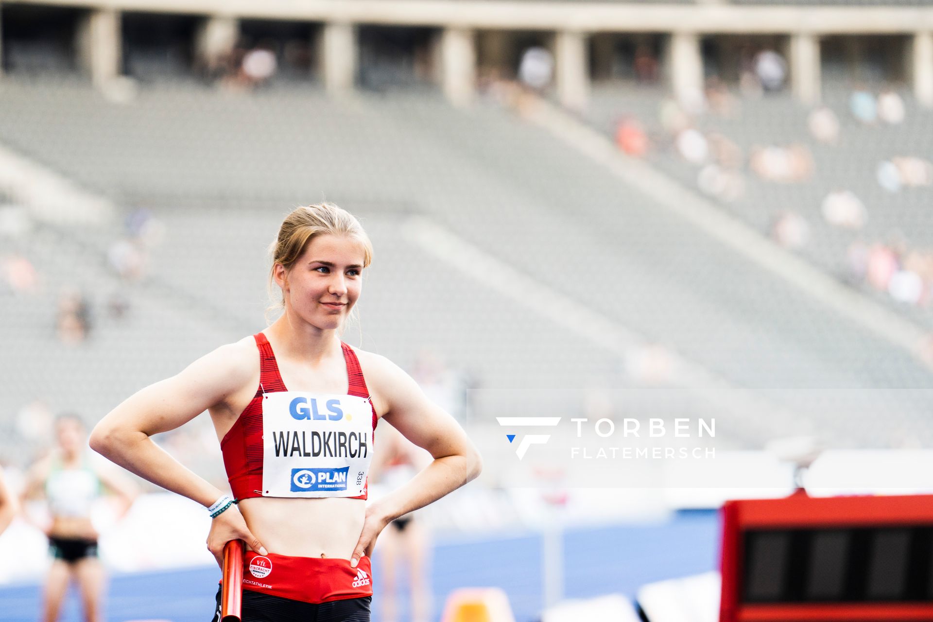 Charlotte Waldkirch (VfL Eintracht Hannover) waehrend der deutschen Leichtathletik-Meisterschaften im Olympiastadion am 26.06.2022 in Berlin